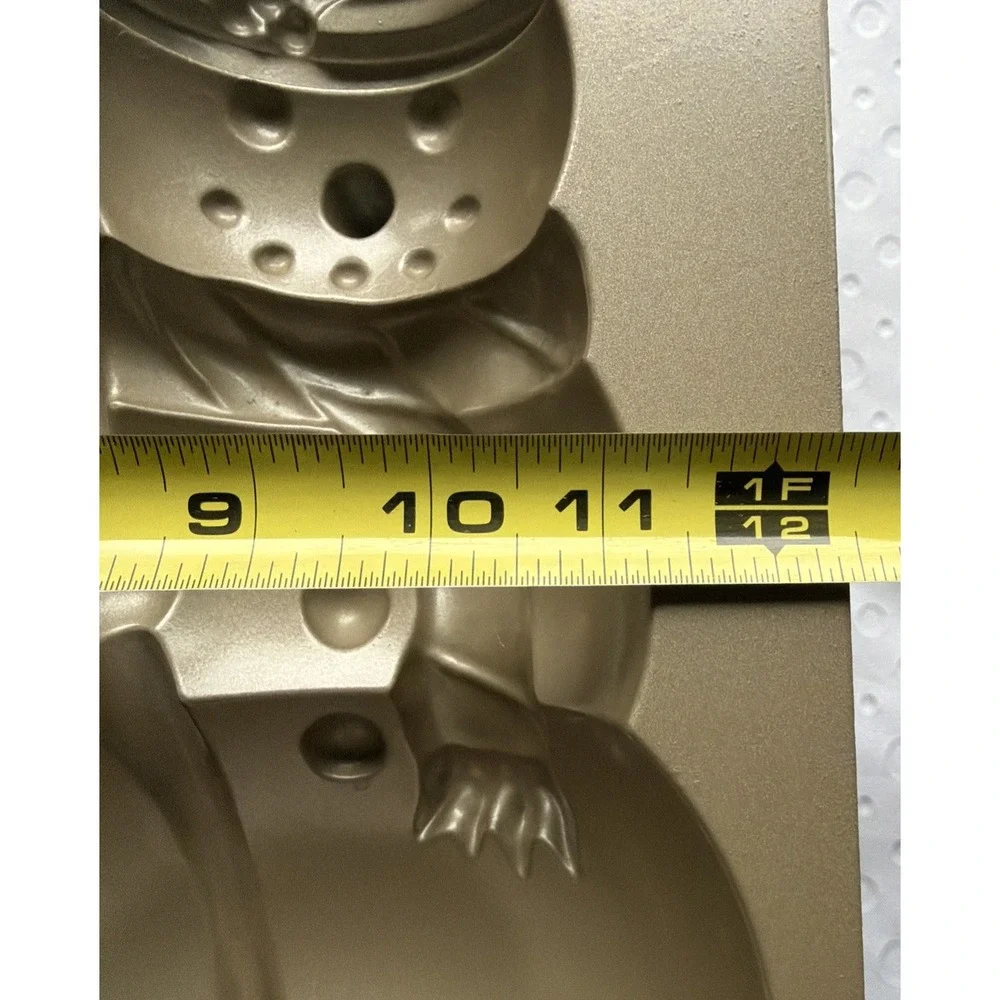 Nordic Ware 3D Snowman - Holiday Baking Cake Pan -10 Cup Tall